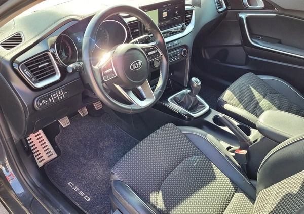 Kia Ceed cena 47900 przebieg: 63000, rok produkcji 2020 z Kraków małe 352